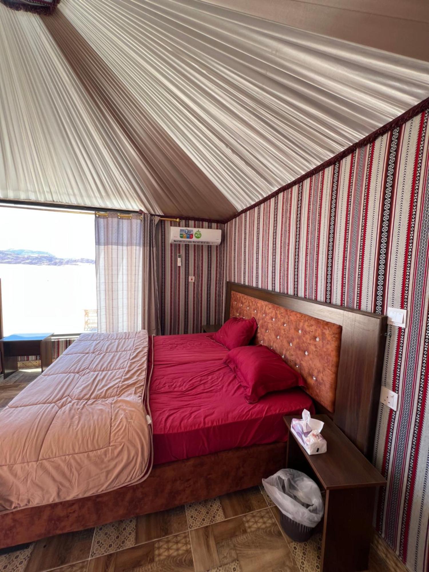 Wadi Rum Mars Camp Екстериор снимка