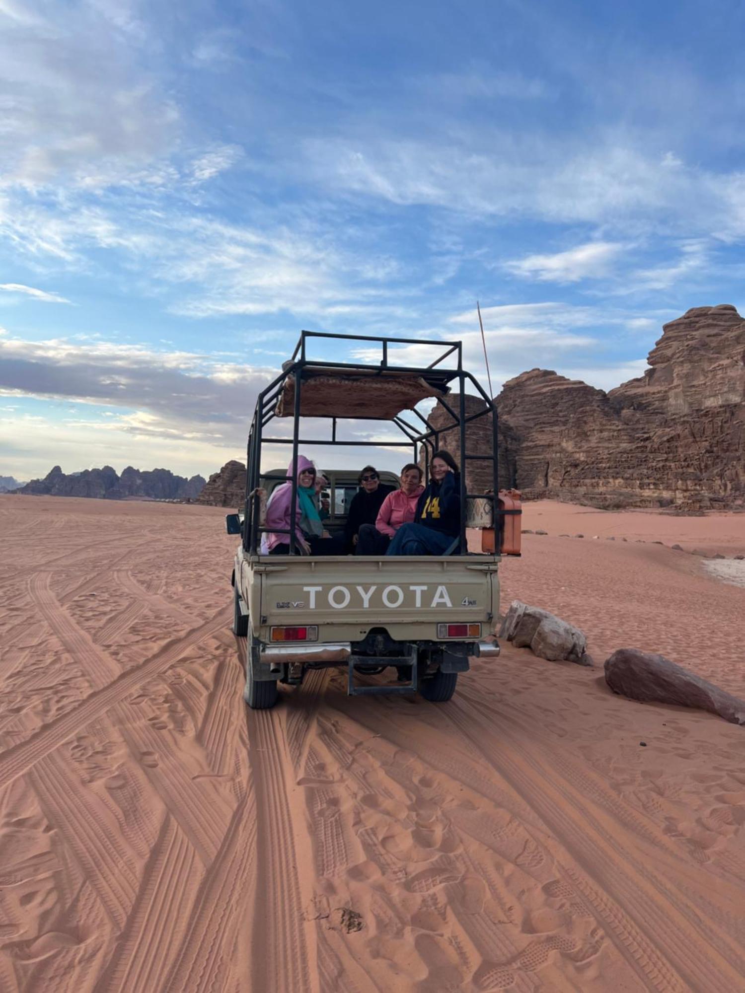 Wadi Rum Mars Camp Екстериор снимка